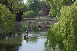 Punting on the River Cam, Cambridge Punting on the River Cam, Cambridge